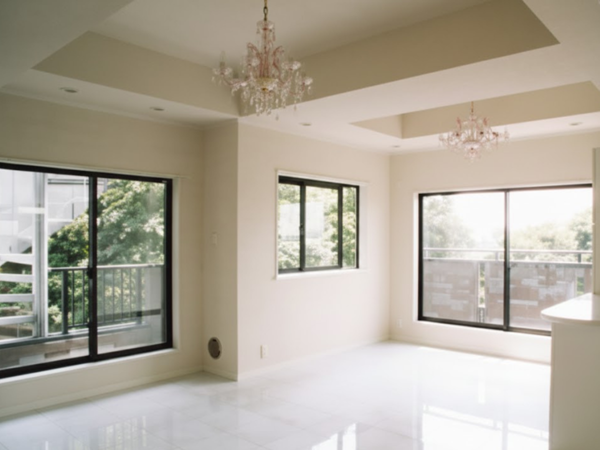 光あふれる白い空間